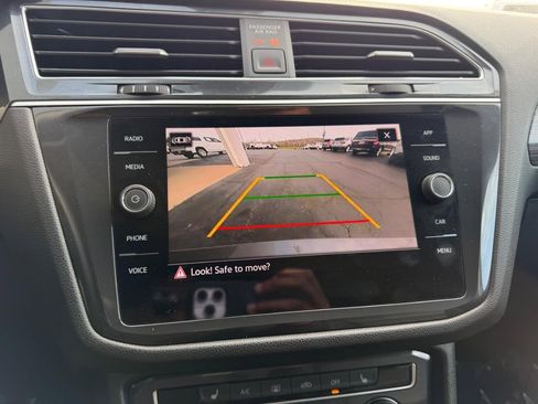 Used 2024 Volkswagen Tiguan Wolfsburg Edition image 23