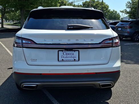 Used 2023 Lincoln Nautilus Reserve AWD/4WD image 8
