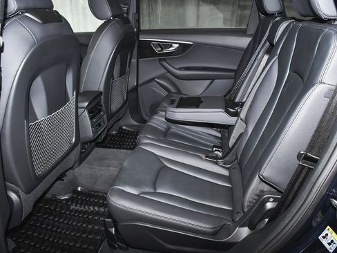 Used 2025 Audi Q7 3.0T Premium w/ Convenience Package image 75