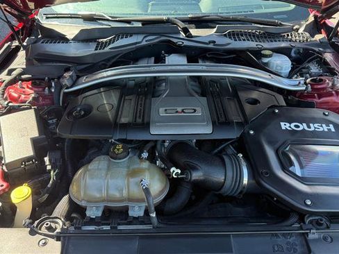Used 2019 Ford Mustang GT w/ GT Performance Package RWD image 7