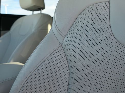 Used 2023 Kia Sorento SX Prestige w/ Panoramic Sunroof Package image 11