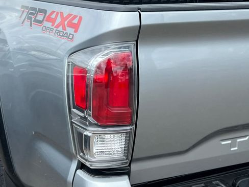 Certified 2023 Toyota Tacoma TRD Off-Road w/ Technology Package AWD/4WD image 20