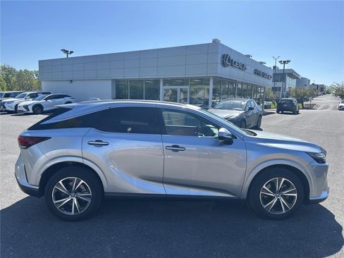 Used 2025 Lexus RX 350 Premium w/ Accessory Package image 6