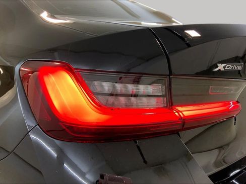 Used 2024 BMW 330i xDrive Sedan w/ Premium Package AWD/4WD image 28