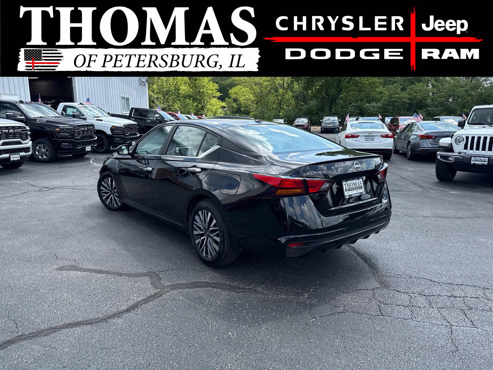 Used 2025 Nissan Altima 2.5 SV FWD image 5