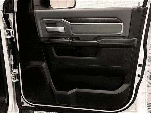 Used 2022 RAM 2500 Big Horn image 17