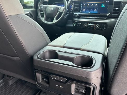 Used 2024 Chevrolet Silverado 2500 ZR2 w/ Technology Package AWD/4WD image 47