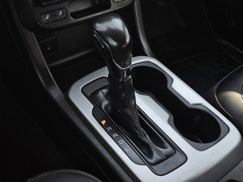 Used 2022 Chevrolet Colorado ZR2 image 21