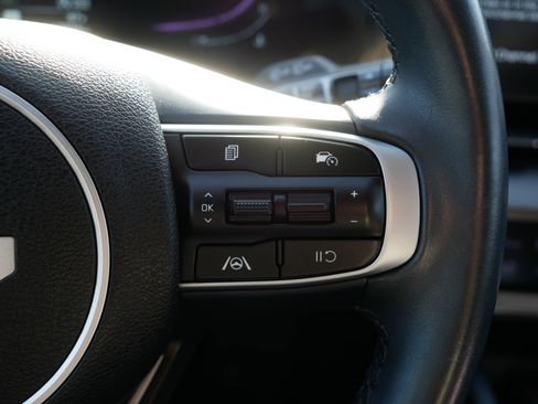 Used 2023 Kia Sportage EX image 30