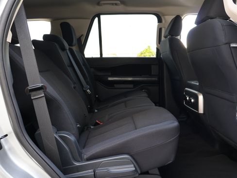 Used 2023 Ford Expedition XL image 19