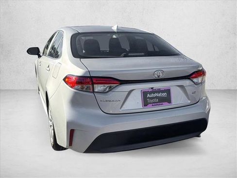 Used 2024 Toyota Corolla LE image 5