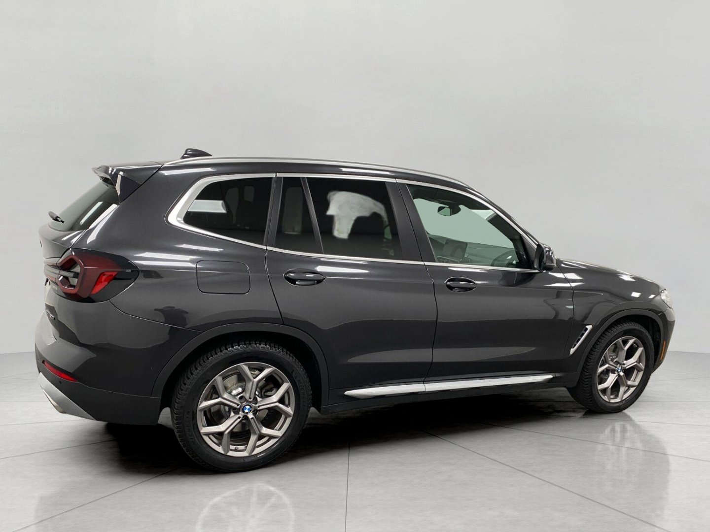 Used 2022 BMW X3 xDrive30i w/ Premium Package 2 AWD/4WD image 3