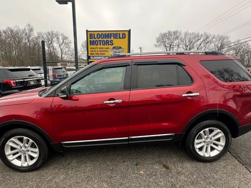 Used 2014 Ford Explorer XLT w/ Equipment Group 202A image 8