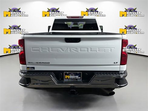 Used 2024 Chevrolet Silverado 2500 LT image 6