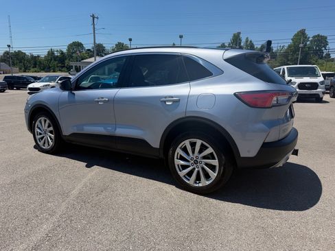 Used 2022 Ford Escape Titanium w/ Titanium Elite Package AWD/4WD image 11
