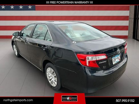 Used 2012 Toyota Camry LE image 6