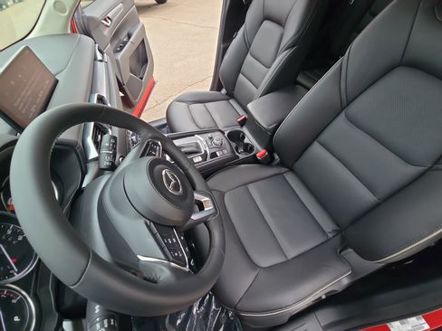 Used 2024 MAZDA CX-5 AWD 2.5 S w/ Select Package image 15