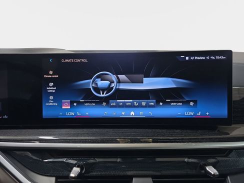 Used 2025 BMW X5 sDrive40i w/ Executive Package RWD image 25
