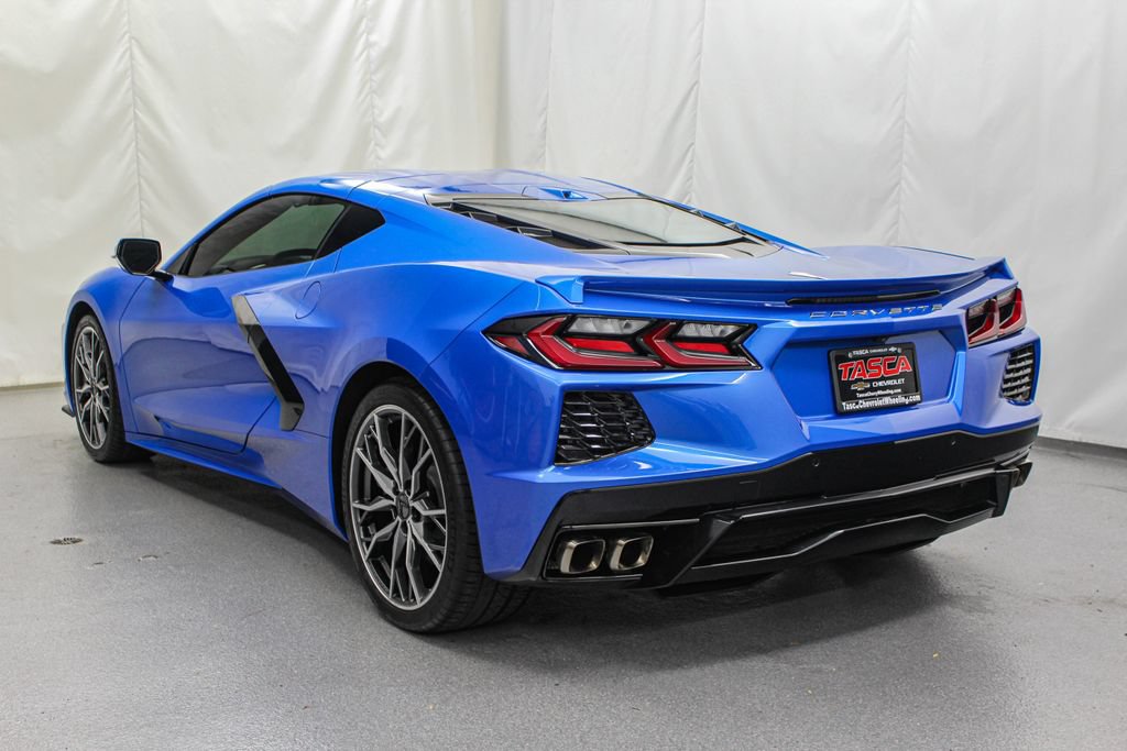 Used 2025 Chevrolet Corvette Stingray Preferred Cpe w/ Stealth Interior Trim Package RWD image 6