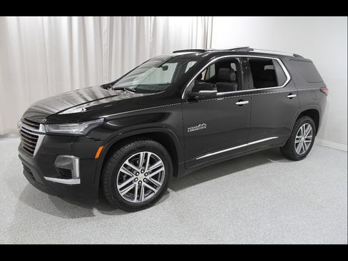 Certified 2023 Chevrolet Traverse High Country w/ LPO, Floor Liner Package image 3
