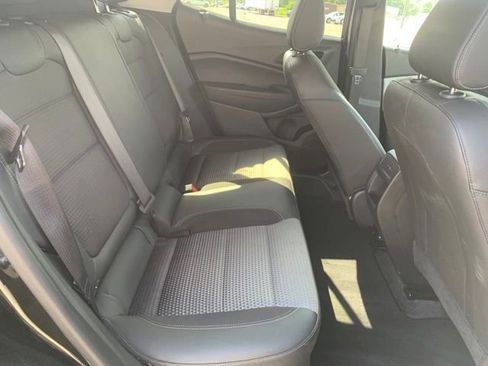Used 2025 Chevrolet Trax LT FWD image 30
