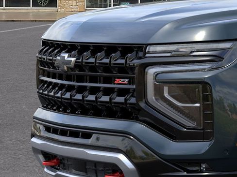 New 2026 Chevrolet Suburban Z71 image 13