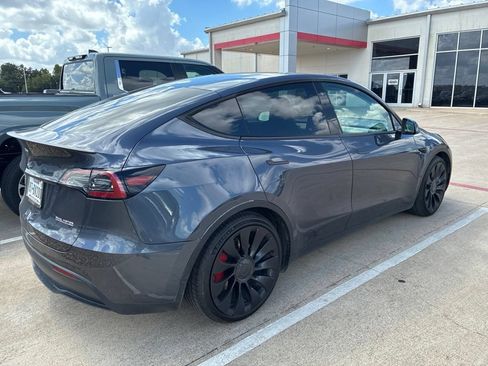 Used 2022 Tesla Model Y Performance AWD/4WD image 2