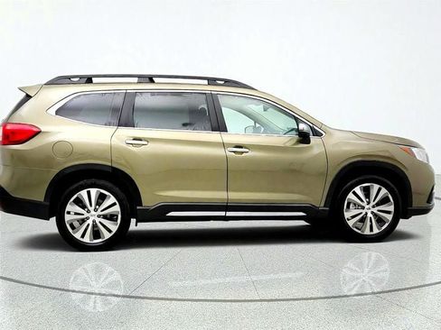 Used 2022 Subaru Ascent Touring AWD/4WD image 4