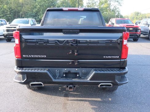 Used 2019 Chevrolet Silverado 1500 Custom Trail Boss w/ Custom Convenience Package AWD/4WD image 25