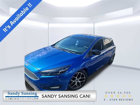 Used 2018 Ford Focus SEL FWD image 1