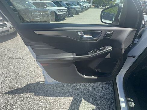 Certified 2023 Ford Escape Active w/ Tech Pack #2 AWD/4WD image 11