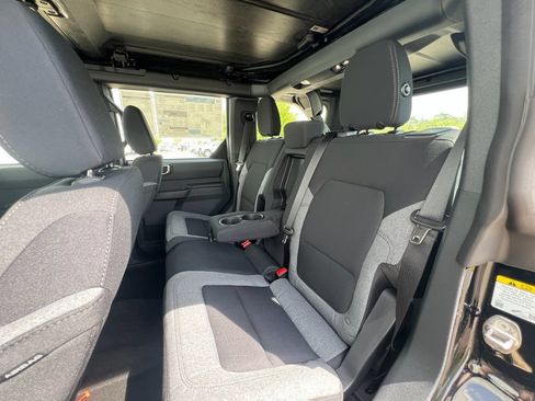 New 2026 Ford Bronco 4-Door AWD/4WD image 18