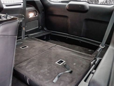 Used 2023 Ford Explorer Limited image 23