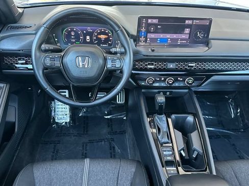 Used 2024 Honda Accord Sport image 11