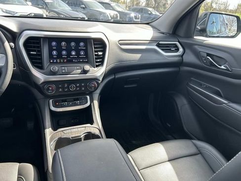 Used 2023 GMC Acadia SLT image 18