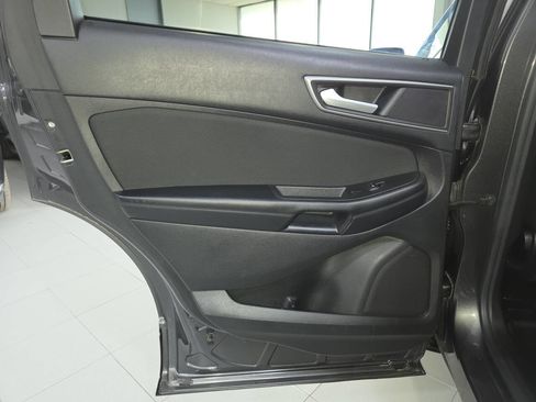 Used 2016 Ford Edge SE AWD/4WD image 19