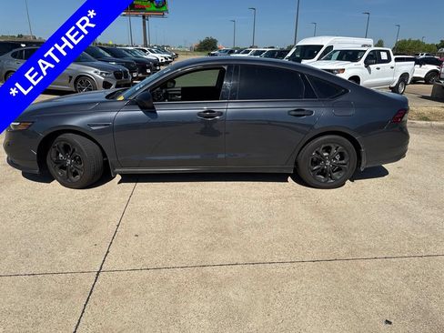 Used 2025 Honda Accord SE image 3