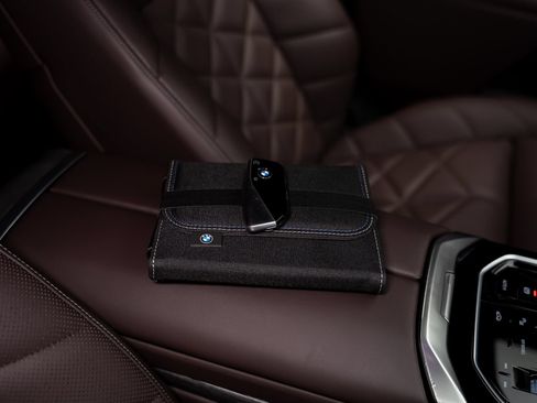 Used 2023 BMW 740i RWD image 80