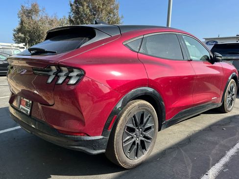 Certified 2025 Ford Mustang Mach-E Premium w/ Sport Appearance Package AWD/4WD image 4