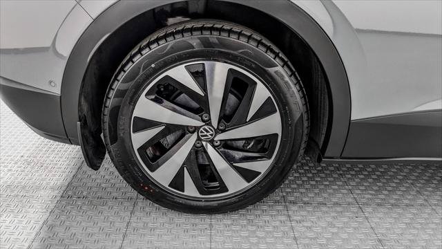 Used 2023 Volkswagen ID.4 2WD image 34