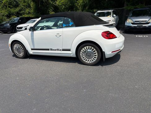 Used 2013 Volkswagen Beetle 2.5 FWD image 12