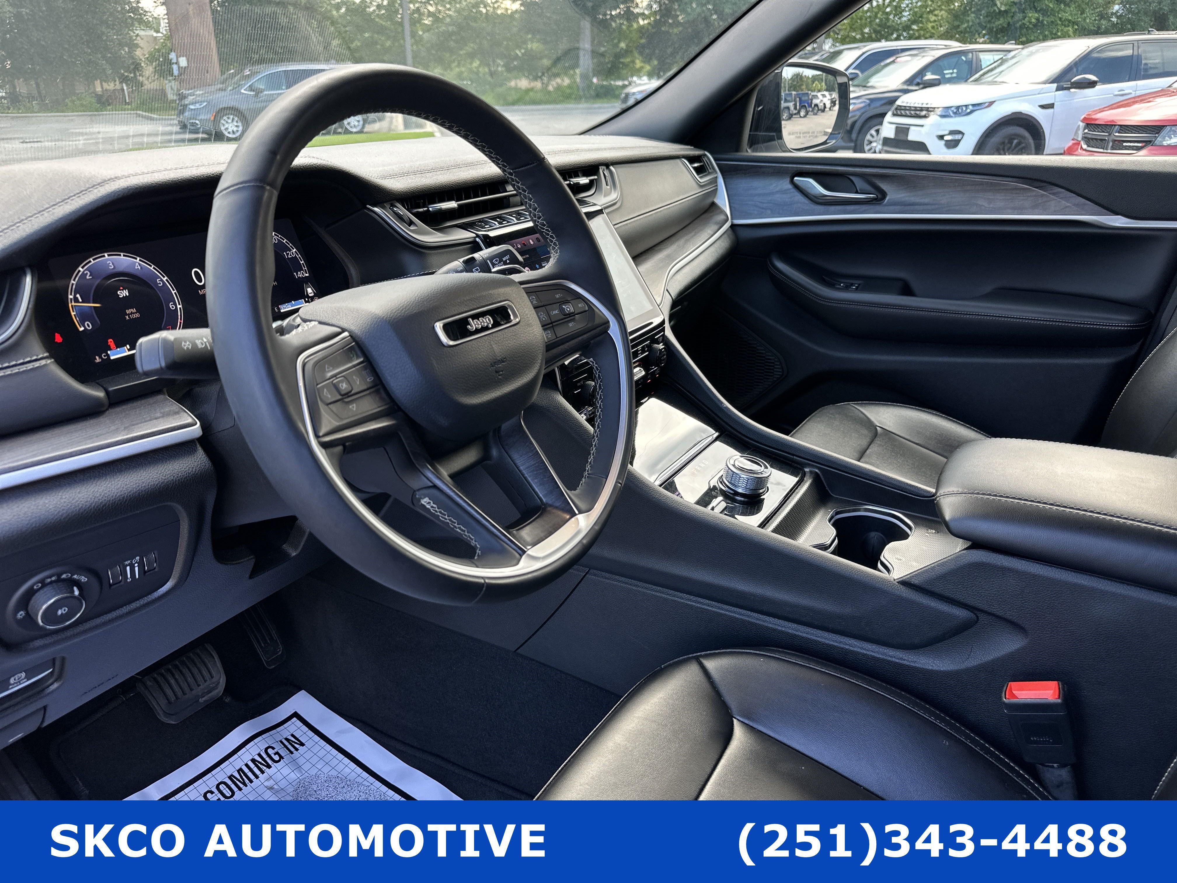 Used 2024 Jeep Grand Cherokee Limited AWD/4WD image 20