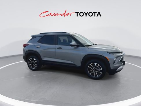 Used 2025 Chevrolet TrailBlazer LT image 9