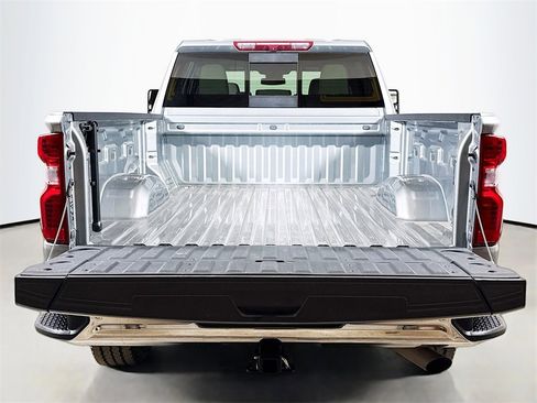 Certified 2024 Chevrolet Silverado 2500 LT w/ Texas Edition image 24
