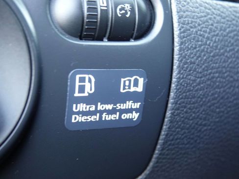 Used 2010 Volkswagen Jetta TDI FWD image 63