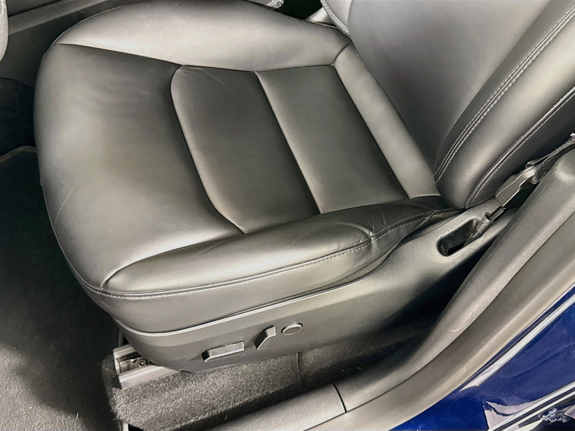 Used 2023 Tesla Model Y Long Range AWD/4WD image 19