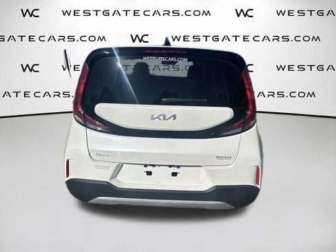 Used 2023 Kia Soul LX w/ LX Technology Package image 29