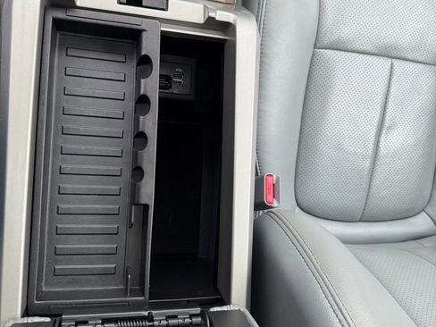 Used 2013 Ford F150 Lariat w/ Mid Equipment Group image 17