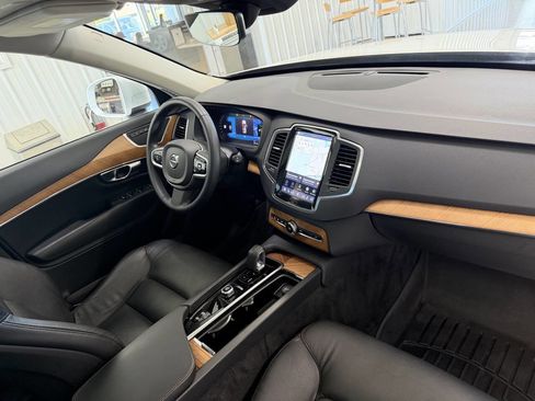 Used 2023 Volvo XC90 T8 Core AWD/4WD image 30