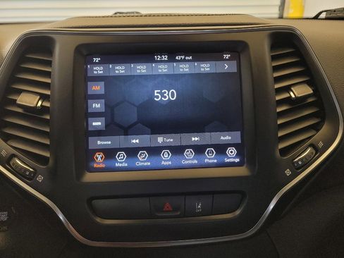 Used 2022 Jeep Cherokee Latitude Lux image 25